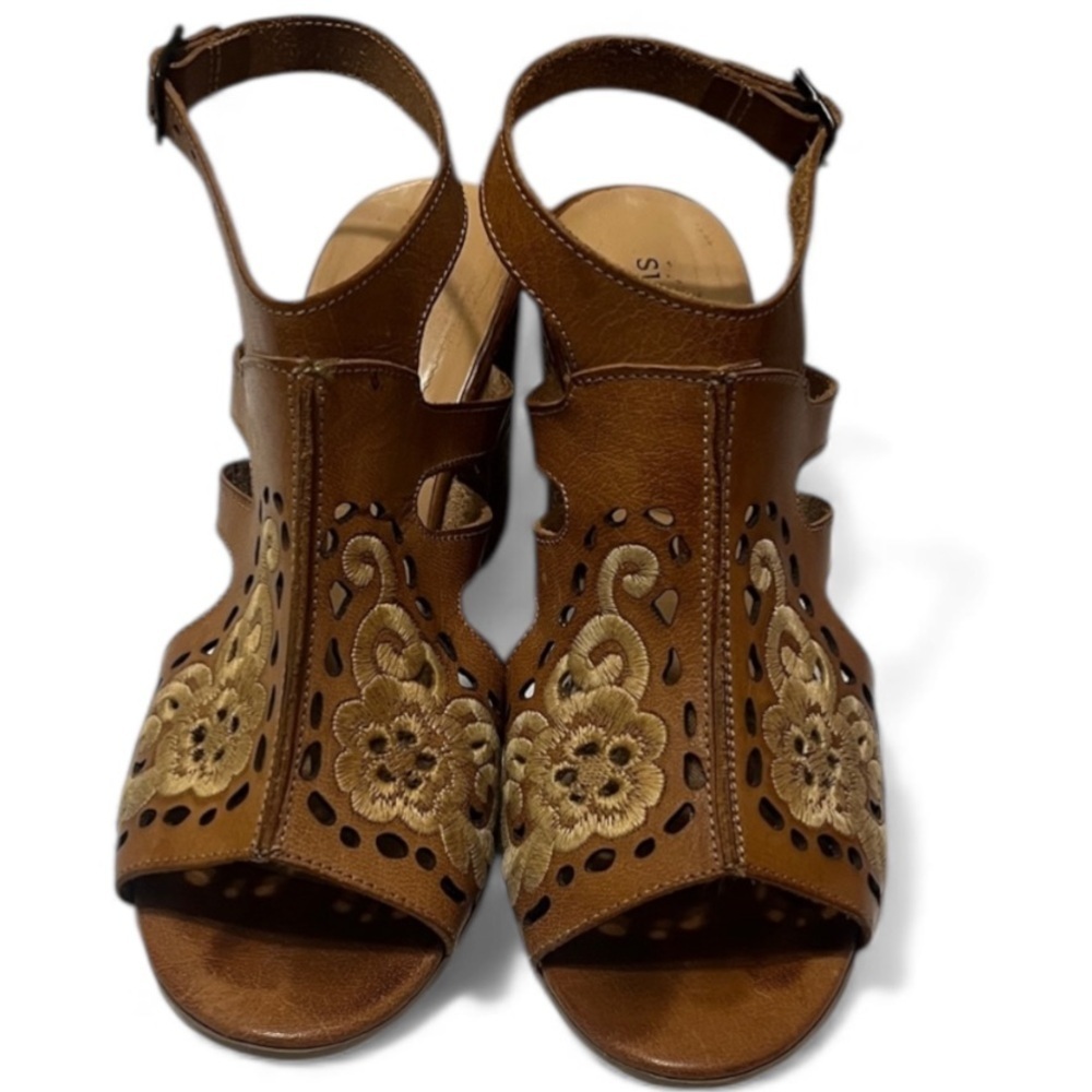 Sundance Brown Sandals with Floral Cutouts Sz 9 Women Chunky Heel - Picture 2 of 8